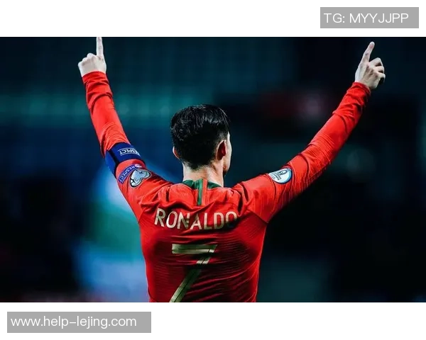 欧冠足球巨星中场的风采与战术解析，领略顶级球员的精彩表现与影响力